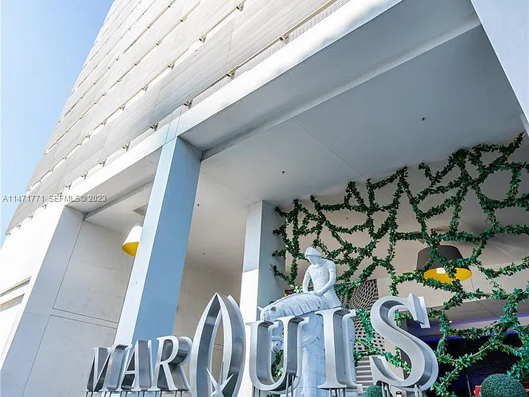 1100 Biscayne Blvd — Photo 12