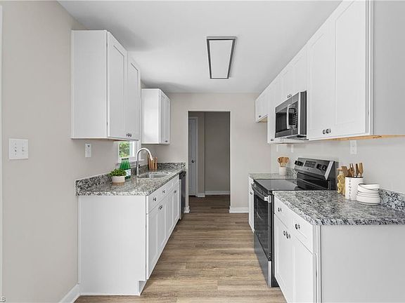 3rd image of 1011 Rising Sun Dr