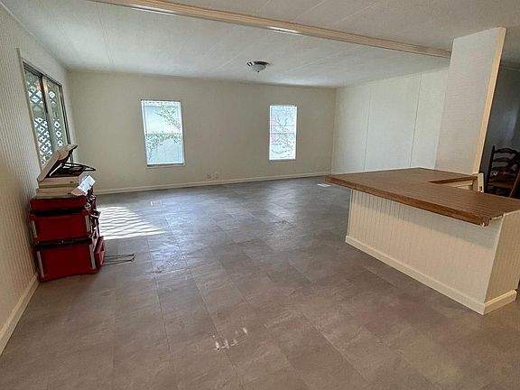 3rd image of 5519 Lansing Dr
