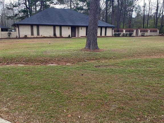 2nd image of 7985 N Lakeshore Dr
