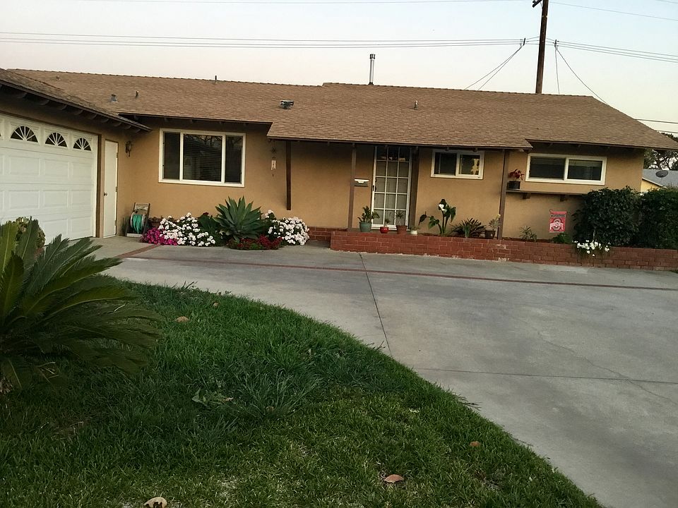2nd image of 1334 S California Ave