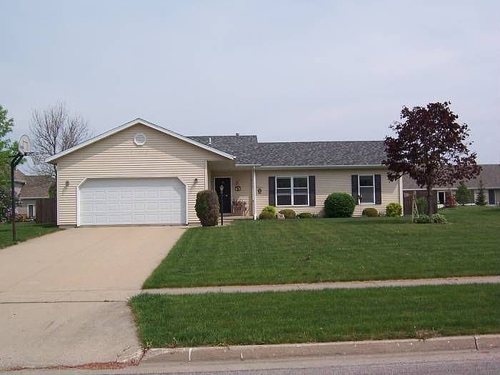 611 West Wate, Wilton