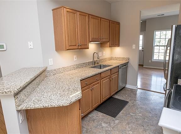 5th image of 2903 Kennebrook Ct #2903