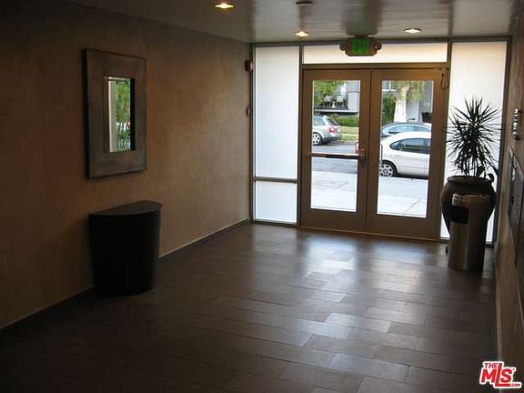2nd image of 931 N Alfred St APT 301