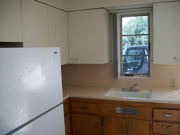 5th image of 2606 E Linden St APT 4
