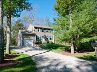 48 Hopkinton Hill Rd, Hope Valley, RI 02832