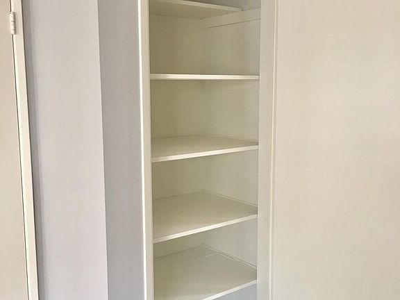 4th image of 1241 Amherst Ave APT 9