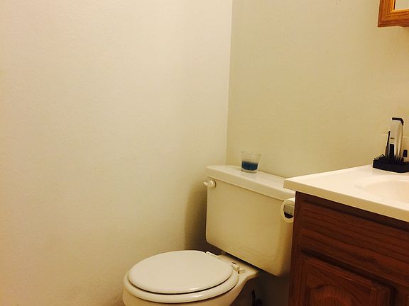 1/2 bath