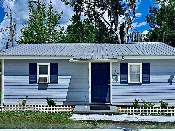 249 NE Ark Place
