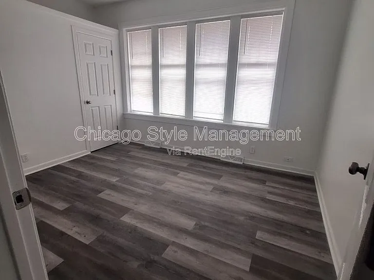 320 W 16th St #1 — Photo 6
