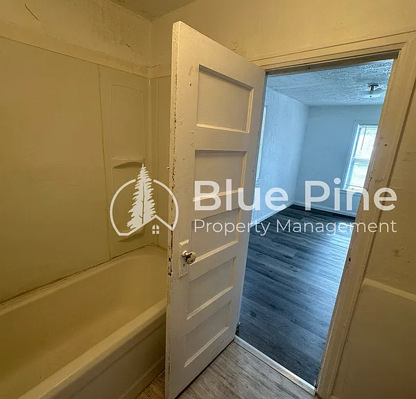 448 H St #2 — Photo 7