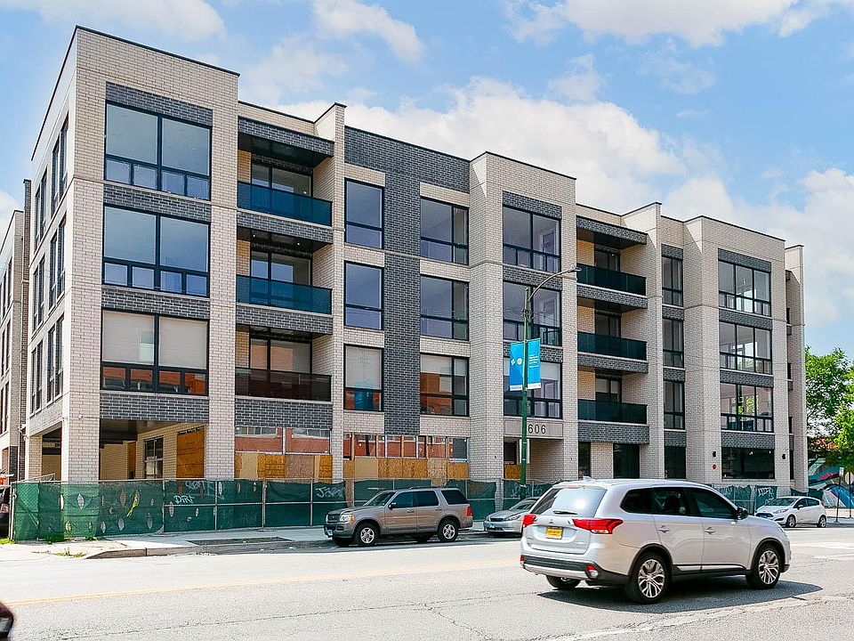 1st image of 1606 S Ashland Ave #306