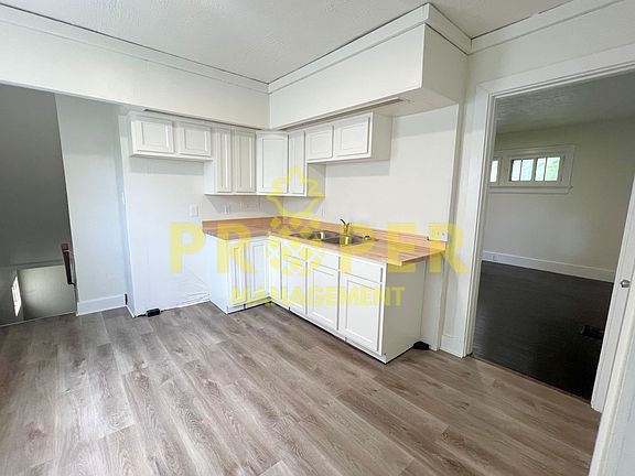 5th image of 129 Santa Clara Ave
