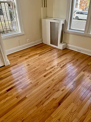 Rented by Alexander Bilu, LREB | media 17