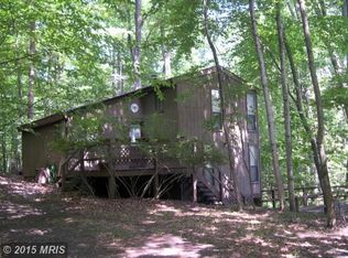 1027 The Woods Rd, Hedgesville, WV