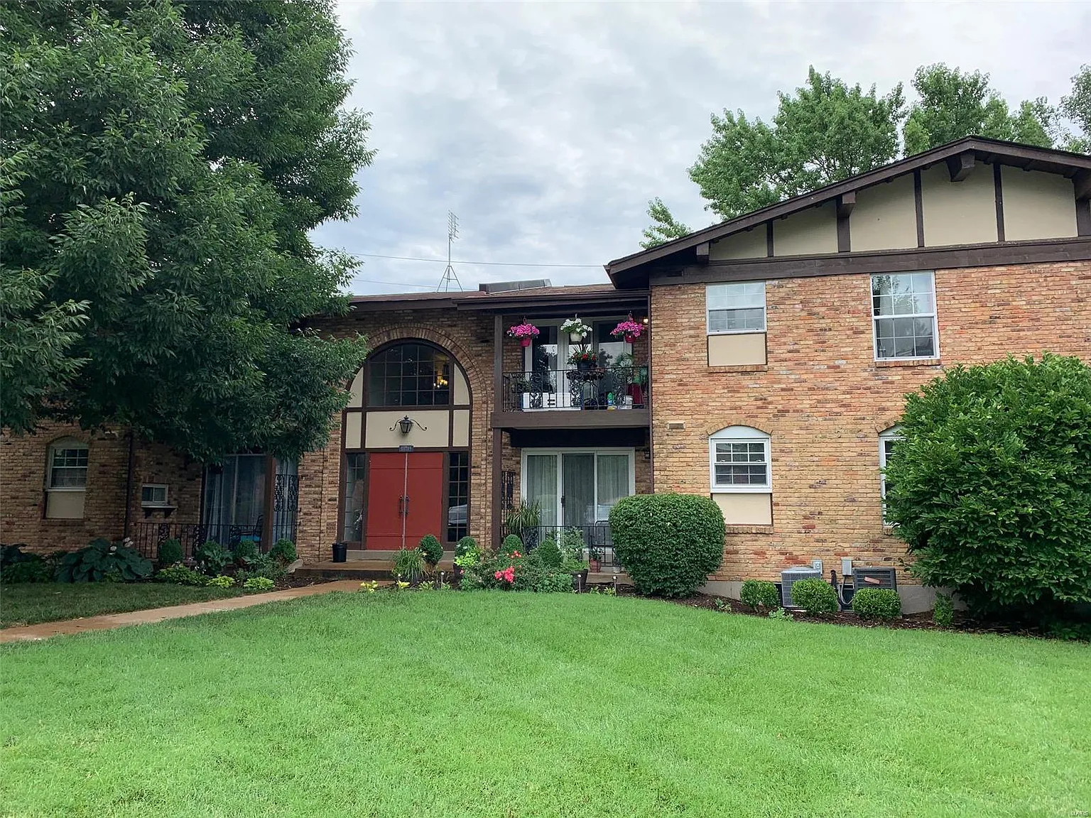 11715 Casa Grande Dr APT G photo 1