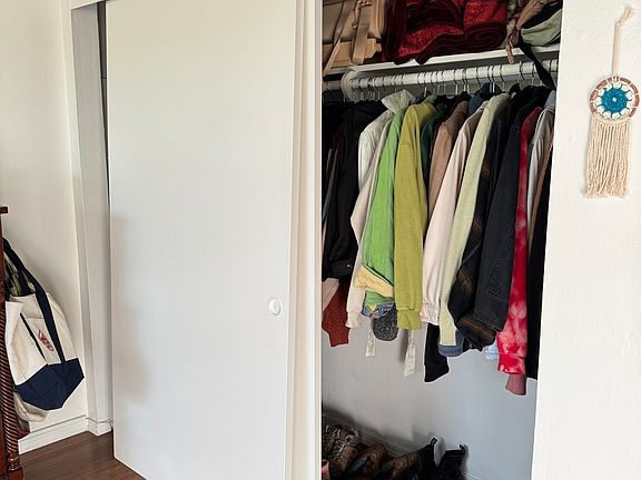 3rd image of 48 Paloma Ave