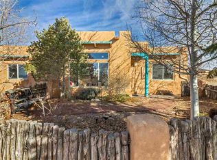 14 Lauro Rd, Santa Fe, NM 87508