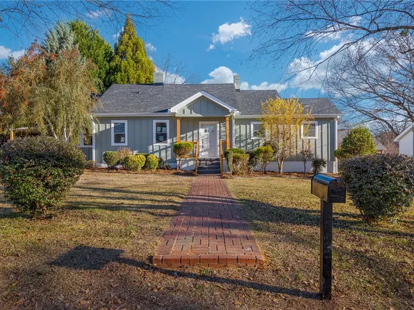 13 Bleckley Ave, Greenville, SC 29607
