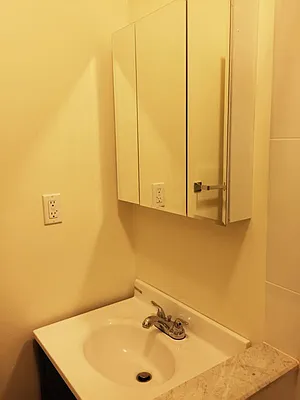 Rented by Bohemia Realty Group | media 26