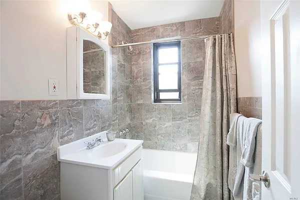 Sold by Benjamin Realty Since 1980 | media 18