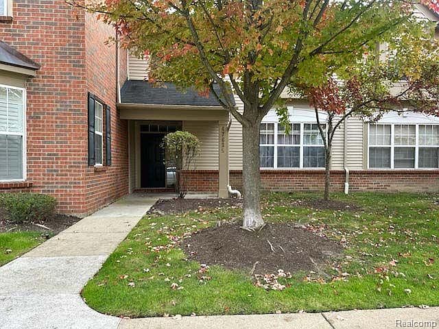 1st image of 47635 Ormskirk Dr