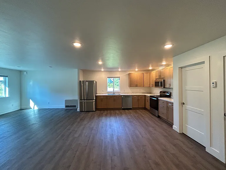 3884 Wright St #A — Photo 3