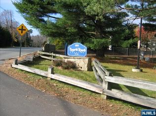 600-127 Pulis Ave, Mahwah, NJ 07430