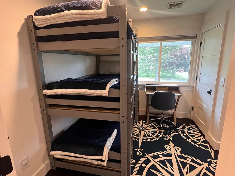 Kids Bedroom (twin beds) - with small desk and reading nook