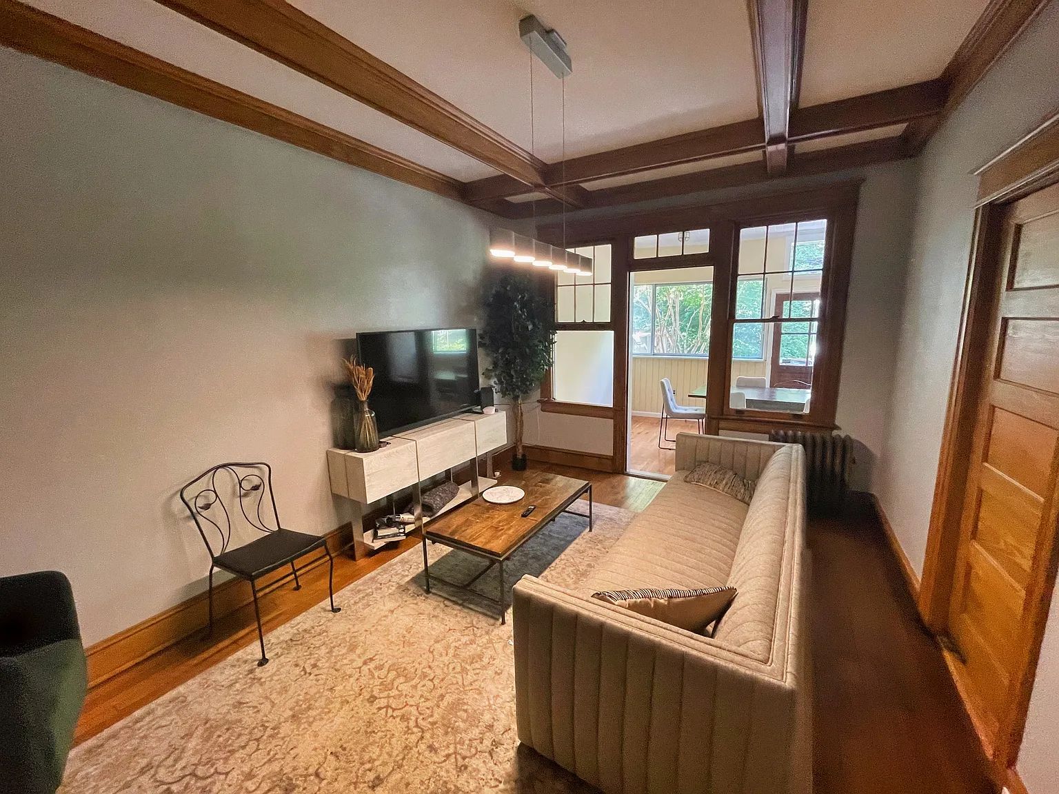 4 bed, 2360 sqft, $4,695 — Photo 2