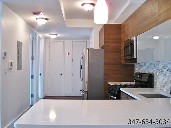 3rd image of 195 Macon St APT 4