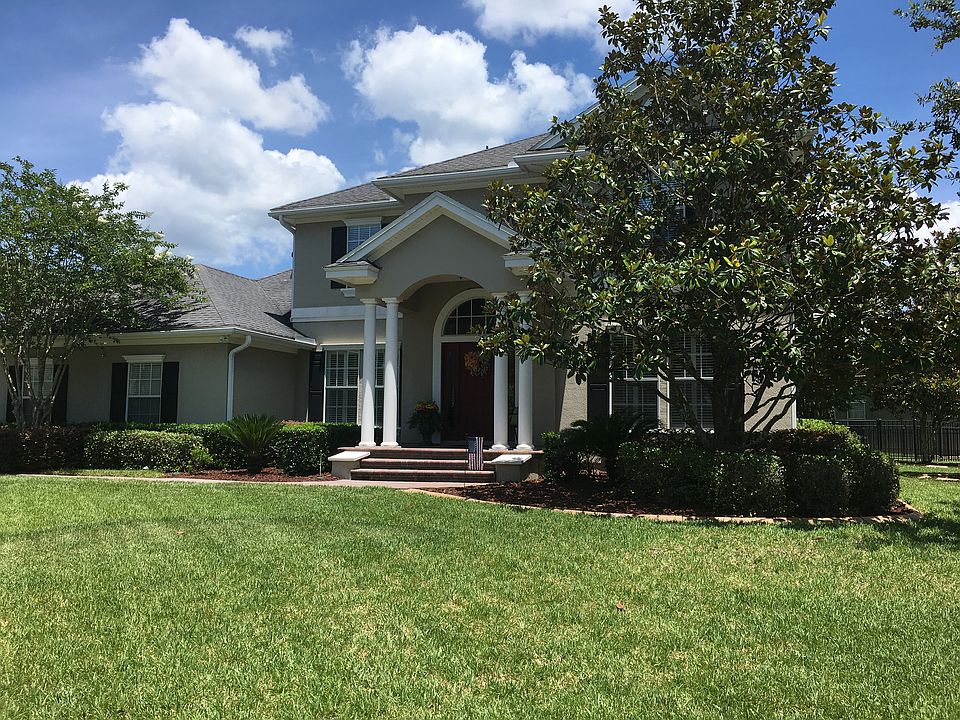 1st image of 890 Eagle Point Dr