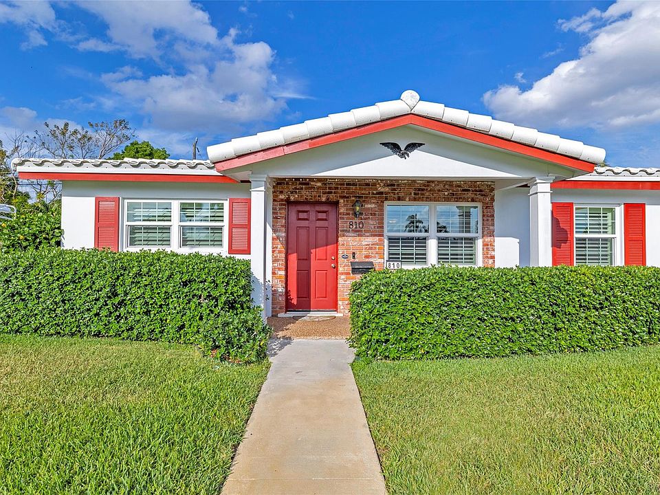 1st image of 810 NW 44th Avenue