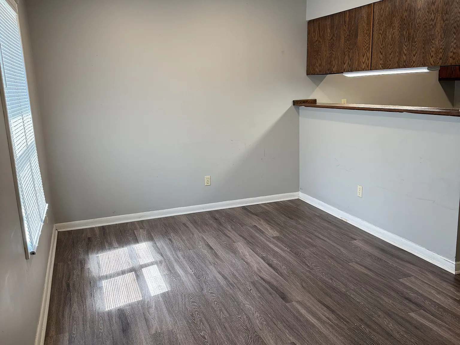 1308 Warner Avenue A - A-1 — Photo 2