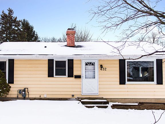 2nd image of 432 W Taylor St
