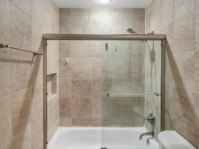 5913 Meadow Dr — Photo 18