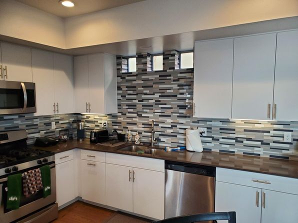 920 E Park Modern Dr