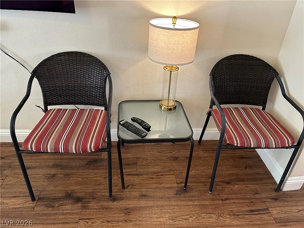 4 bed, 2226 sqft, $2,399 — Photo 3