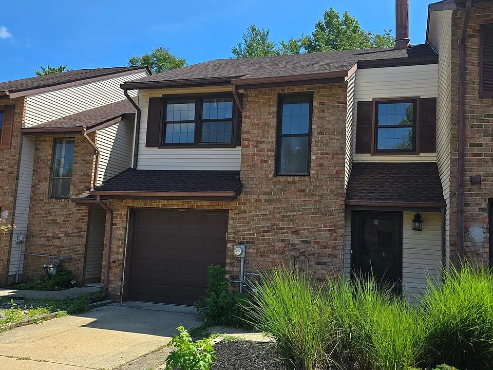 56 Lafayette Ln