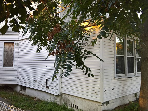 4th image of 109 Dartmouth St