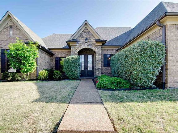 2nd image of 9175 Oakvale Dr