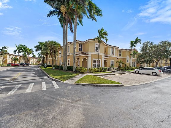 3rd image of 3137 SW 129th Terrace #158