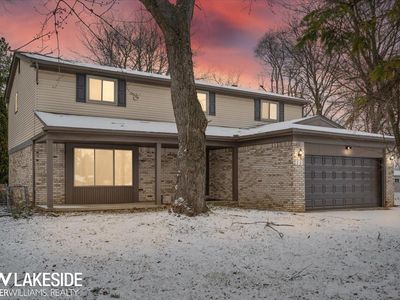 123 Nottingham Dr, Troy, MI, 48085