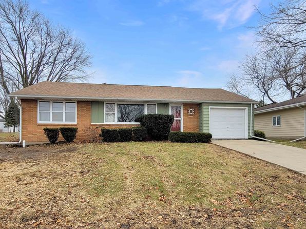 Elizabeth IL Real Estate - Elizabeth IL Homes For Sale | Zillow