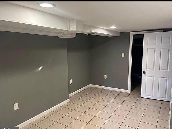 5th image of 2138 Harman Ave #2