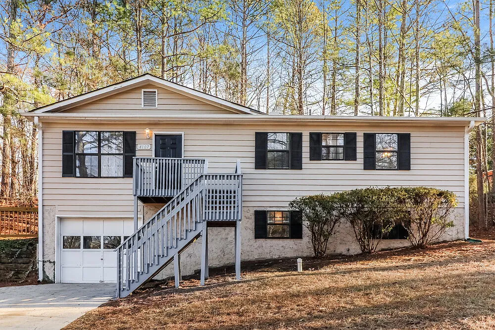 3 bed, 2.0 bath, 1104 sqft, $1,680 — Photo 1
