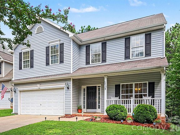 3rd image of 7218 Cascading Pines Dr