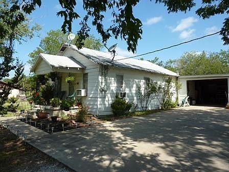 2nd image of 1311 E Titus St