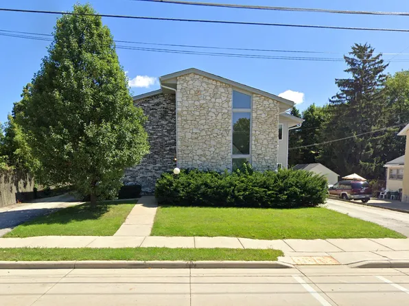 Maple Ave Apartments, 201 Maple Ave APT 4, Waukesha, WI 53186