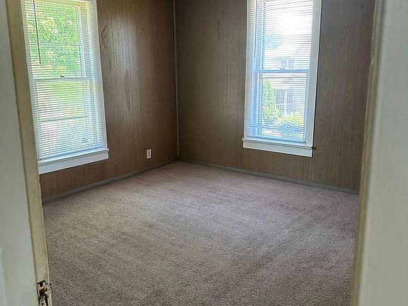 4th image of 1713 S Jefferson St #1/2